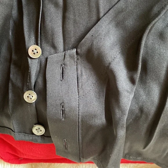 DKNY 💯 Silk Black Timeless Blouse NeverUsed